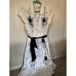$178 Anthropologie 14 Anthropologie Lil White Black Embroidery Fit & Flare Dress